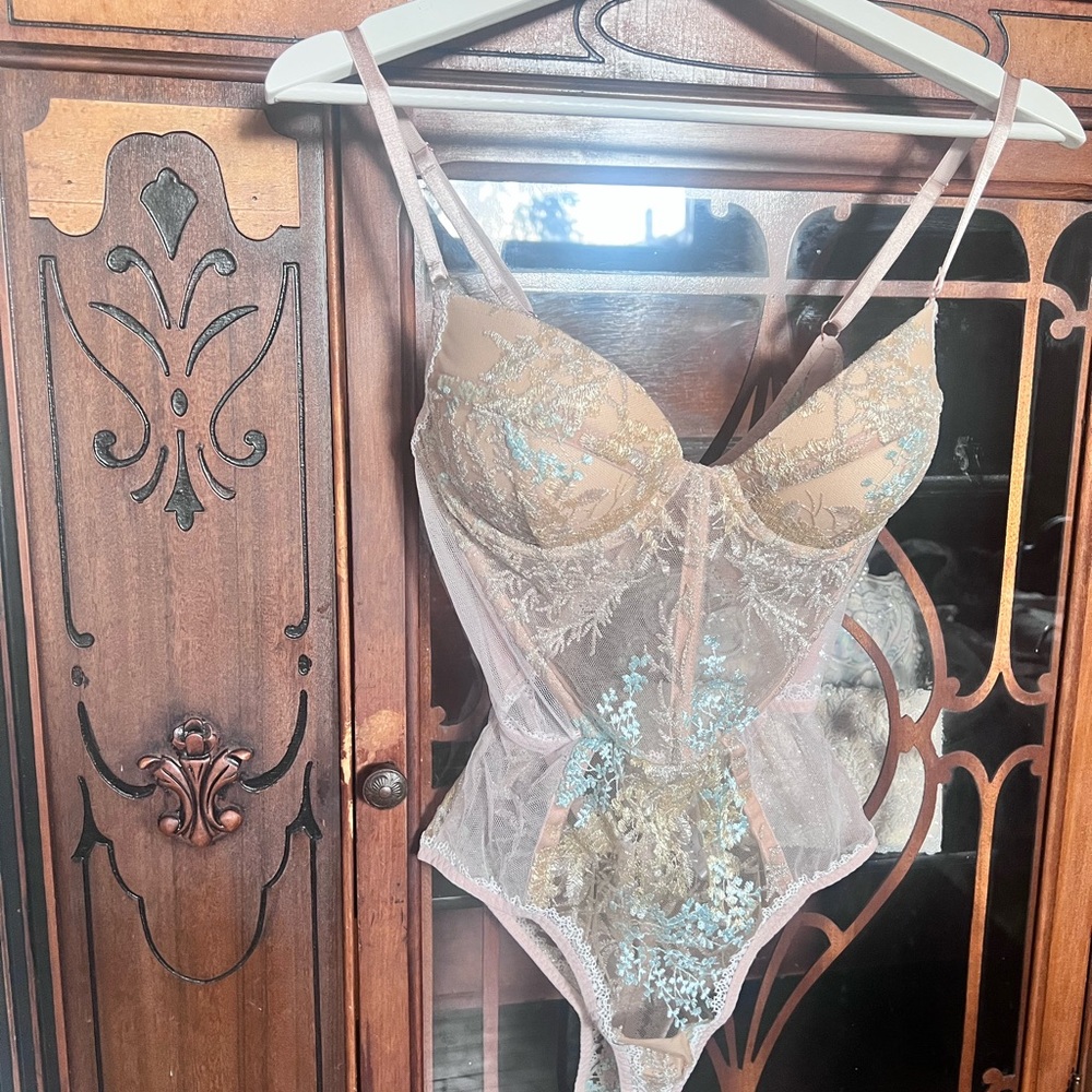 32 B/C - Small Luxurious Lace Bodysuit with Gold and Blue Embroidery